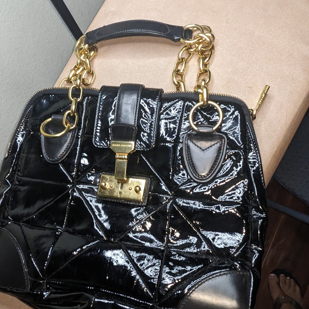 👠👠 Marc Jacobs Mariah Black Patent Leather Shoulder Bag. Made in Italy 🇮🇹